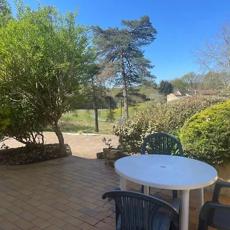 Au Milieu Des Bois Holiday home *